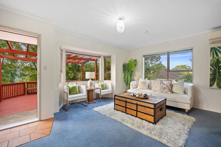 Photo of property in 2/17 Weetman Drive, Browns Bay, Auckland, 0630