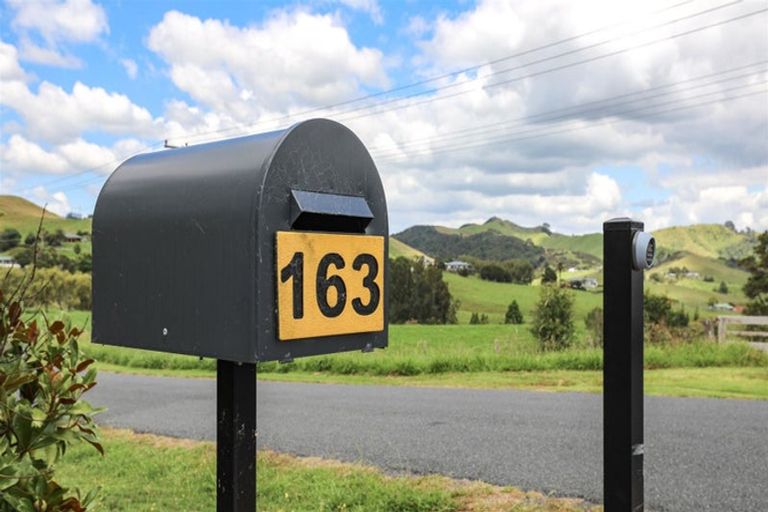 Photo of property in 163 Kimihia Road, Huntly, 3771