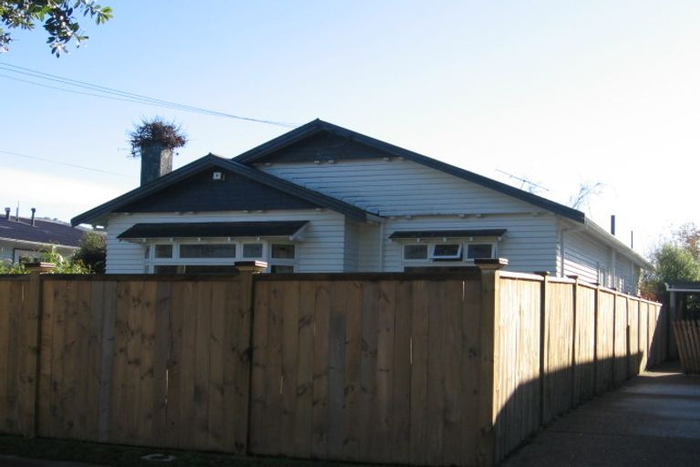 Photo of property in 43 Wilford Street, Woburn, Lower Hutt, 5011