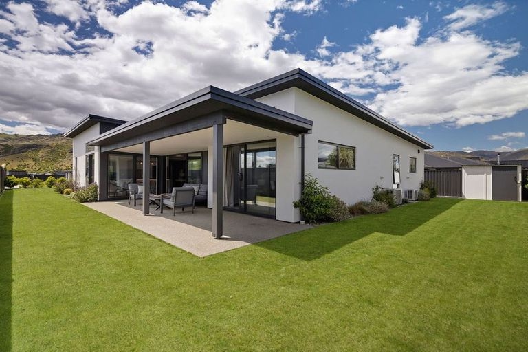 Photo of property in 55 Wallis Drive, Cromwell, 9310