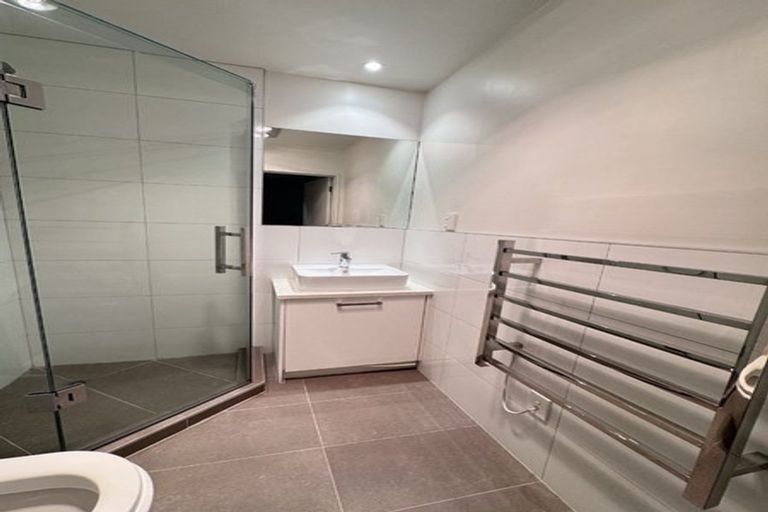 Photo of property in 13 Meritage Lane, Te Atatu South, Auckland, 0610