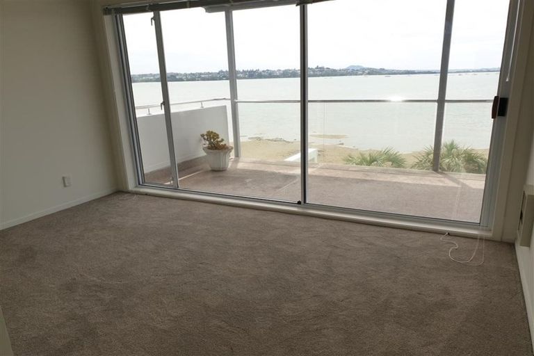 Photo of property in 102 Bramley Drive, Farm Cove, Auckland, 2012