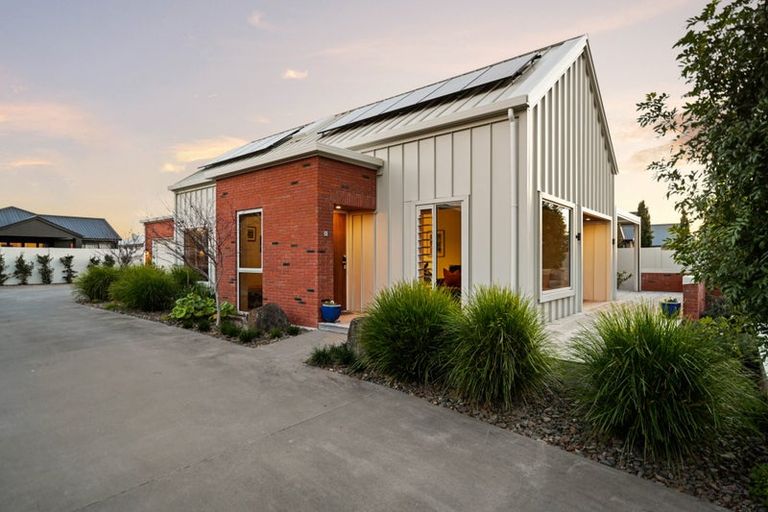Photo of property in 8 Taylor Street, Cambridge, 3434