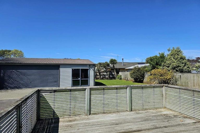 Photo of property in 21 Godwin Crescent, College Estate, Whanganui, 4500