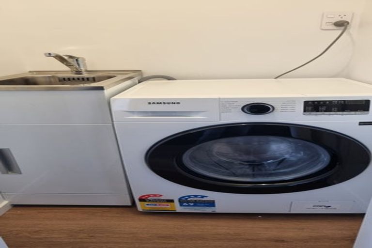 Photo of property in 1/564 High Street, Boulcott, Lower Hutt, 5010