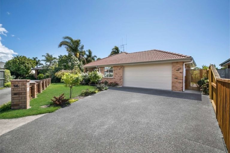 Photo of property in 56 Carrington Drive, Papamoa Beach, Papamoa, 3118