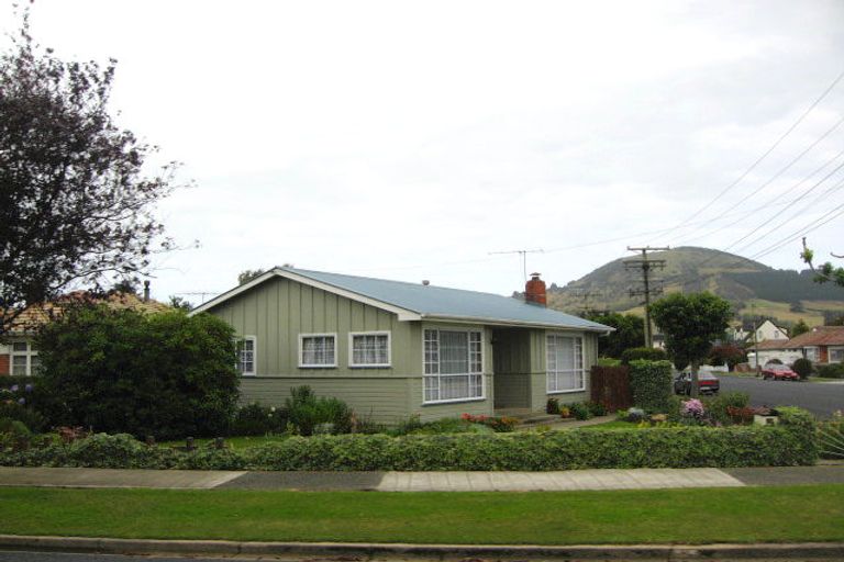 Photo of property in 19 Inglis Street, Mosgiel, 9024