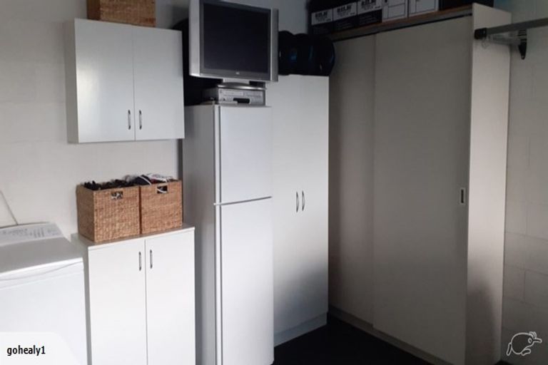 Photo of property in The Terraces, 10/9 Humber Street, Pandora, Napier, 4110