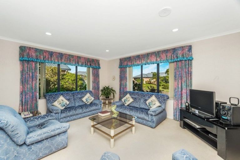 Photo of property in 25 Northmeadow Drive, Rototuna, Hamilton, 3210