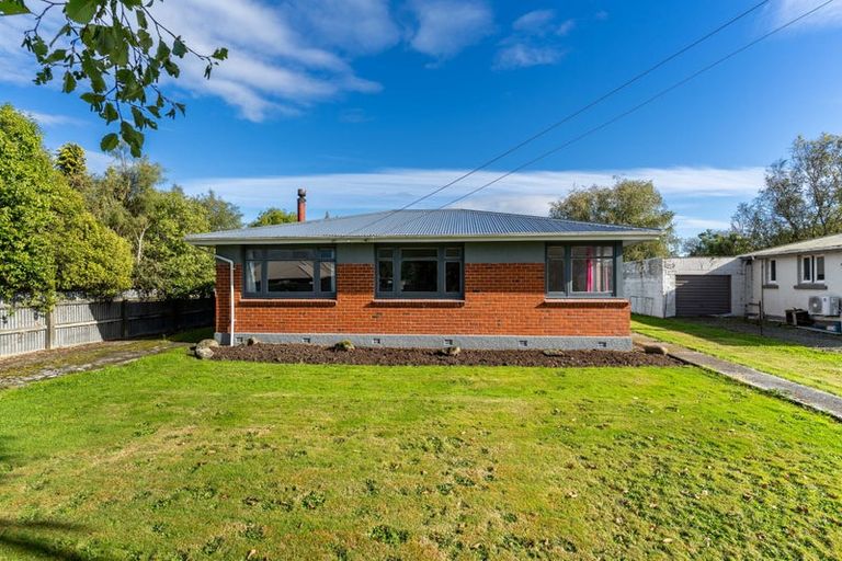 Photo of property in 22 Burns Street, Milton, 9220