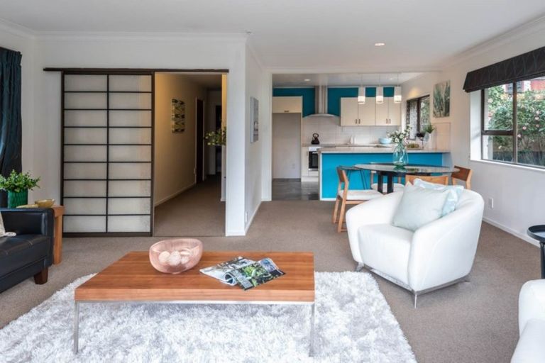 Photo of property in 1/30 Galloway Crescent, Farm Cove, Auckland, 2012