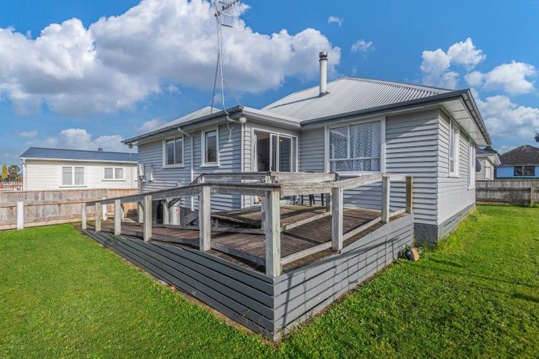 Photo of property in 71 Burgoyne Street, Woodville, 4920