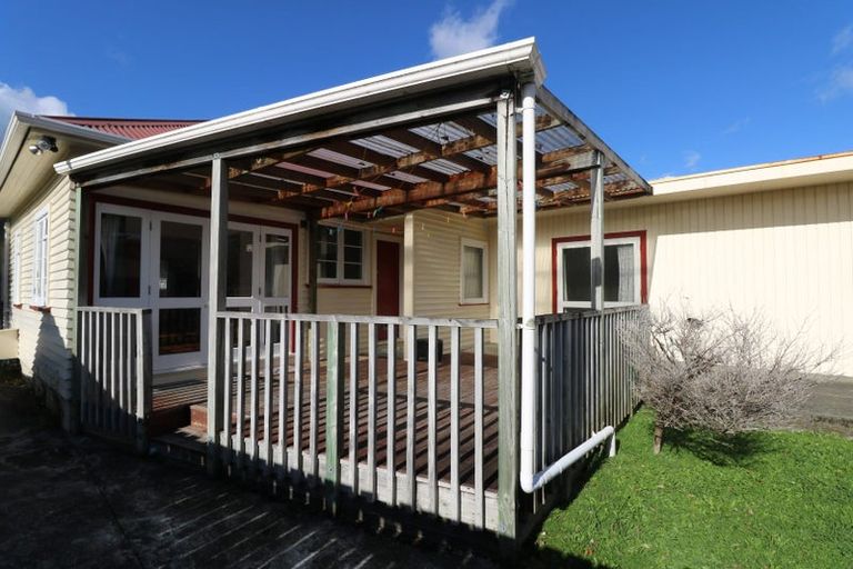 Photo of property in 64 Epuni Street, Hutt Central, Lower Hutt, 5011