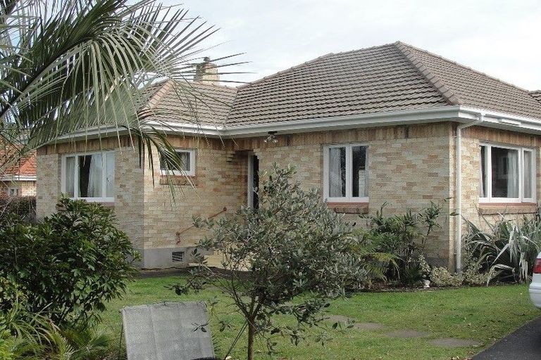 Photo of property in 8 Verel Street, Fairfield, Hamilton, 3214