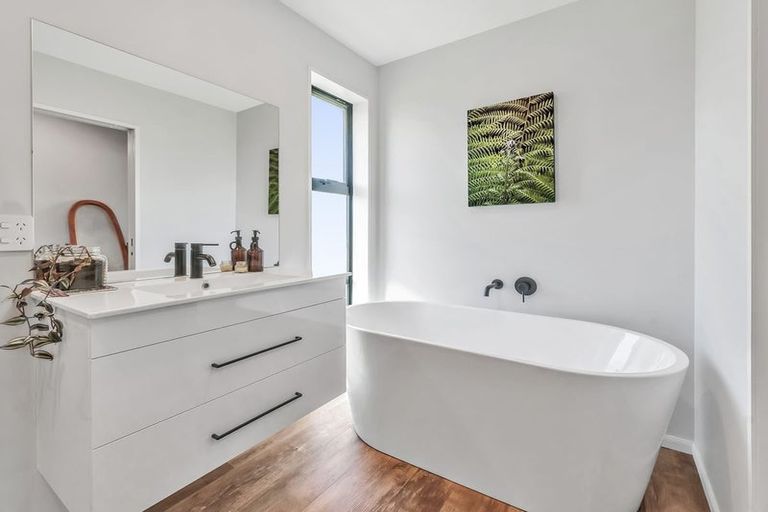 Photo of property in 19 Stormlea Drive, Southbridge, 7602