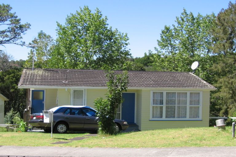 Photo of property in 47 Taurus Crescent, Beach Haven, Auckland, 0626