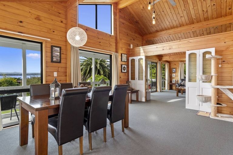 Photo of property in 110 Harbour View Road, Omokoroa, 3114