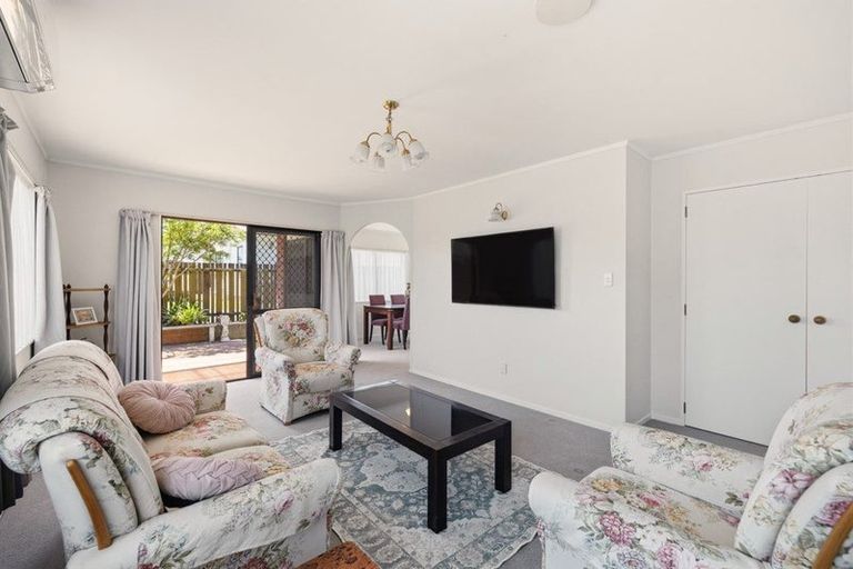 Photo of property in 2 Marwood Place, Mount Maunganui, 3116