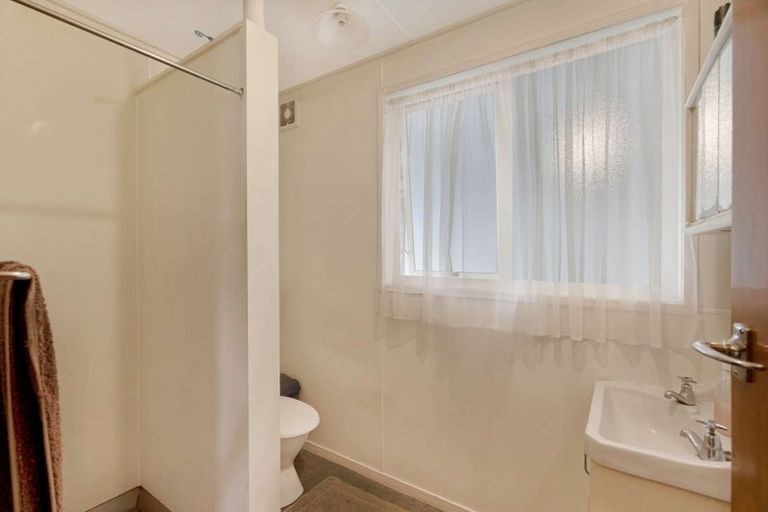 Photo of property in 1/209 Mcleod Street, Camberley, Hastings, 4120