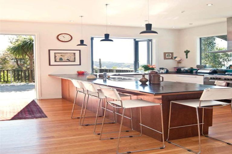 Photo of property in 2 Hoggard Street, Vogeltown, Wellington, 6021