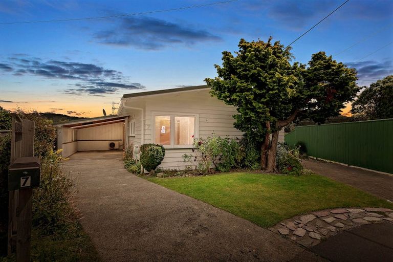 Photo of property in 7 Dorset Way, Wilton, Wellington, 6012