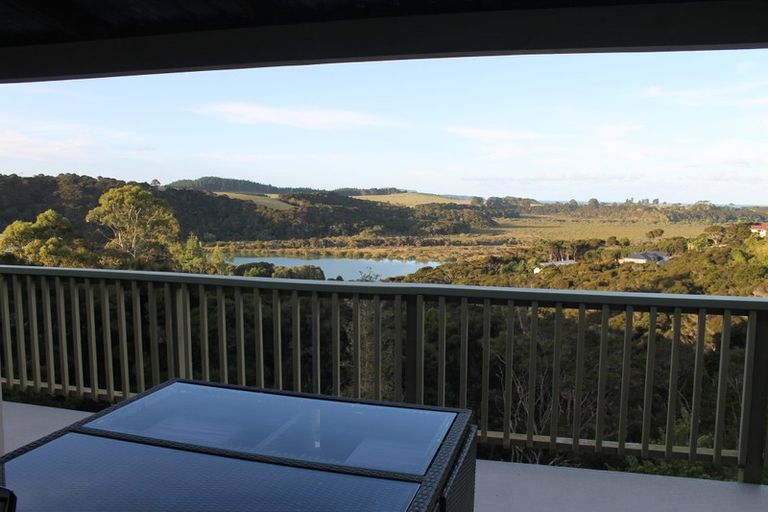 Photo of property in 6 Causeway Road, Haruru, 0204