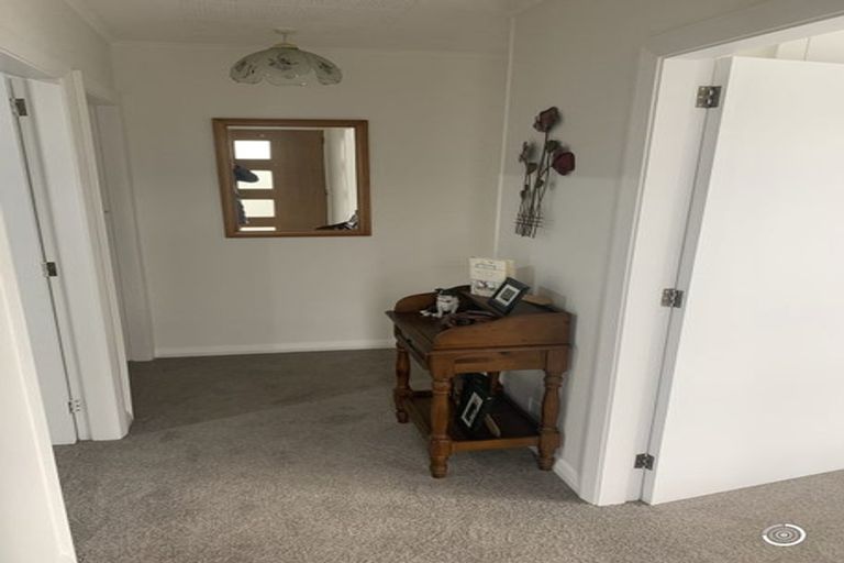Photo of property in 2/131b Mcfaddens Road, Saint Albans, Christchurch, 8052