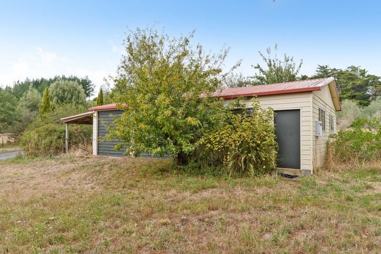 Photo of property in 105 Te Maire Road, Kahutara, Featherston, 5771