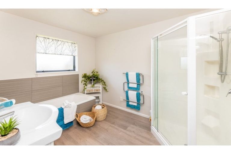 Photo of property in 13 Brooker Place, Kirwee, Darfield, 7571