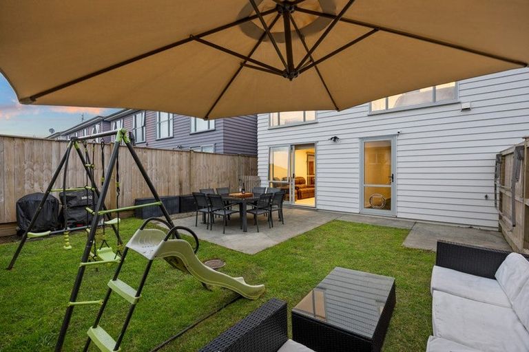 Photo of property in 27 Forbes Mccammon Drive, Swanson, Auckland, 0614