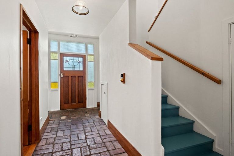 Photo of property in 19 Mavora Road, Lake Hayes, Queenstown, 9304