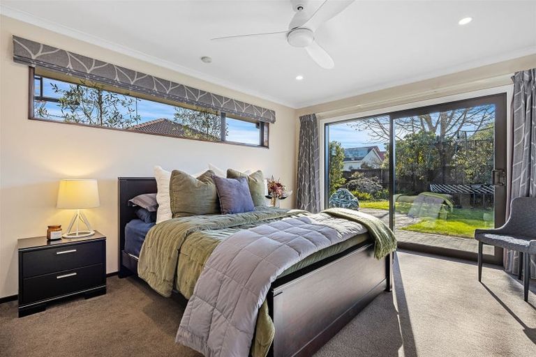 Photo of property in 6 Cherrywood Place, Redwood, Christchurch, 8051