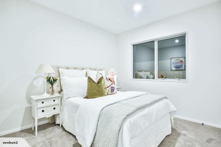 Photo of property in 54 Schoolside Road, Kumeu, 0810