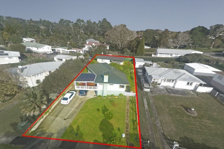 Photo of property in 33 Cutler Street, New Lynn, Auckland, 0600