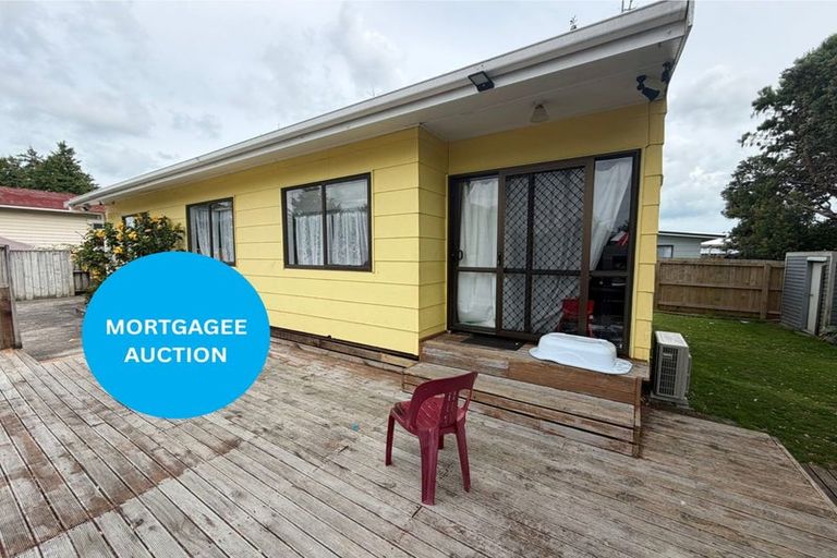 Photo of property in 2/3 William Street, Mangere East, Auckland, 2024