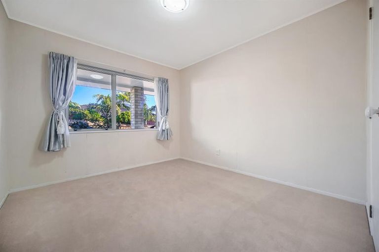 Photo of property in 178 Millhouse Drive, Golflands, Auckland, 2013