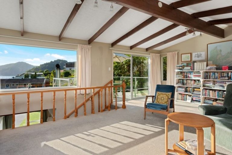 Photo of property in 27 Seaview Crescent, Picton, 7220