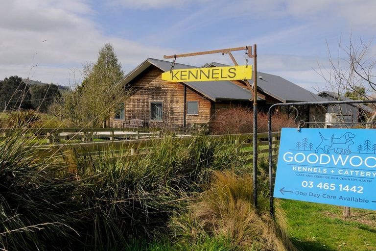 Photo of property in 23 Goodwood Road, Goodwood, Palmerston, 9481