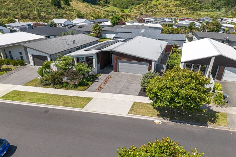 Photo of property in 18 Saint Pauls Drive, Brookfield, Tauranga, 3110