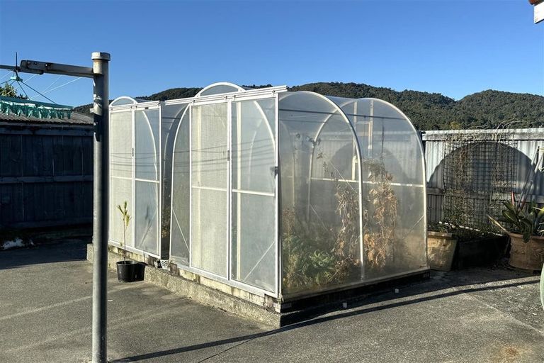 Photo of property in 33 Milton Road, Greymouth, 7805