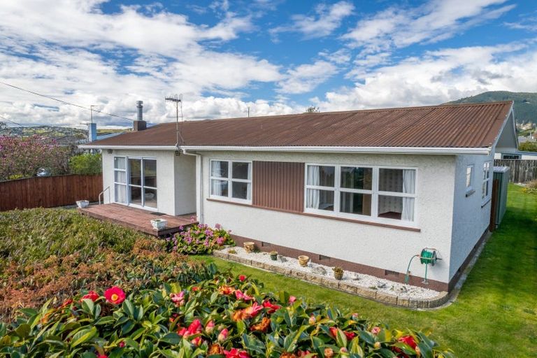 Photo of property in 6 Durham Street, Stoke, Nelson, 7011