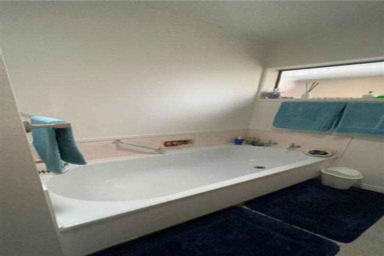 Photo of property in 1/26 Kitchener Road, Takapuna, Auckland, 0620