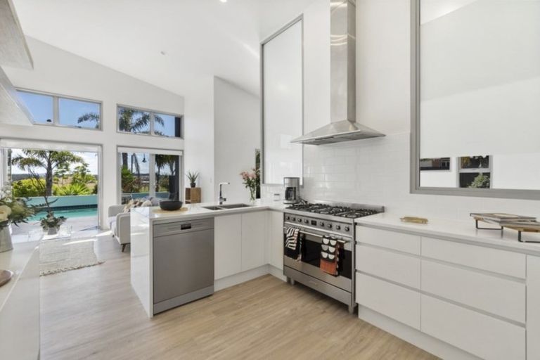 Photo of property in 50 Greenfield Drive, Western Heights, Hamilton, 3200