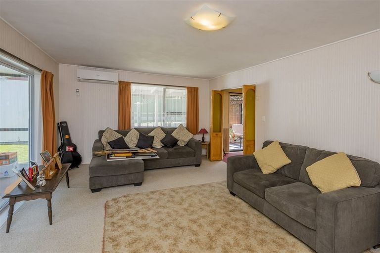 Photo of property in 99 Norfolk Crescent, Otaki Beach, Otaki, 5512