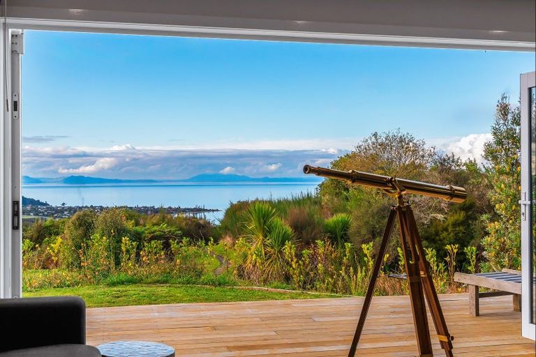 Photo of property in 11 Rangikatea Road, Omori, Turangi, 3381