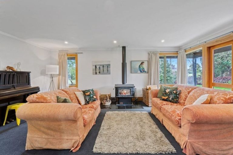 Photo of property in 37 Allin Drive, Waikuku Beach, 7402