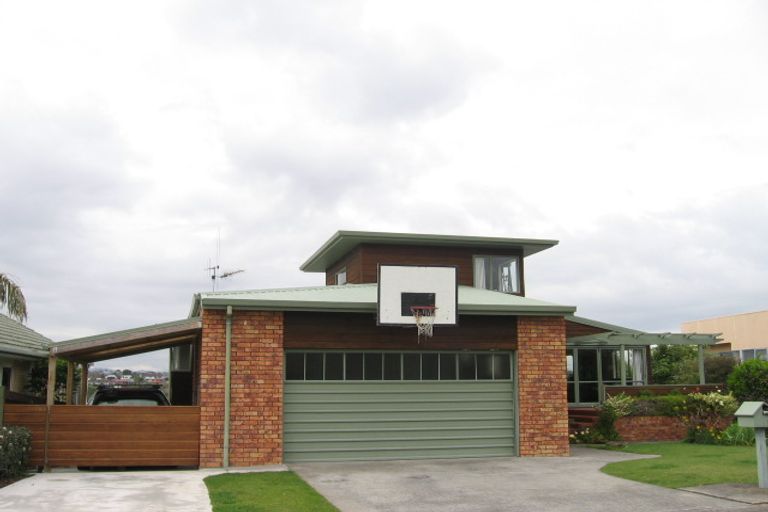 Photo of property in 17 Whakaruru Place, Matua, Tauranga, 3110