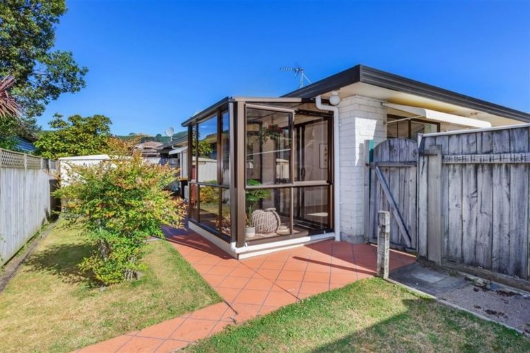 Photo of property in 2 Nathan Street, Tawa, Wellington, 5028