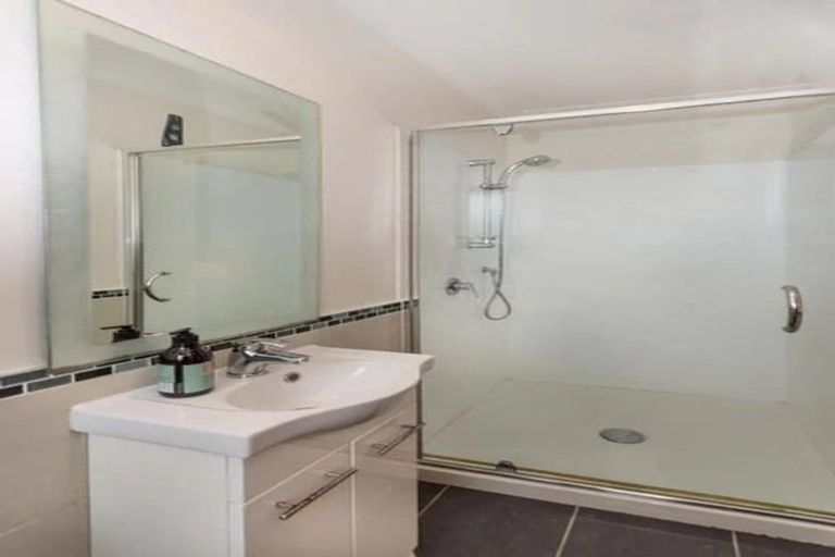 Photo of property in 9b Cosgrave Road, Papakura, 2110