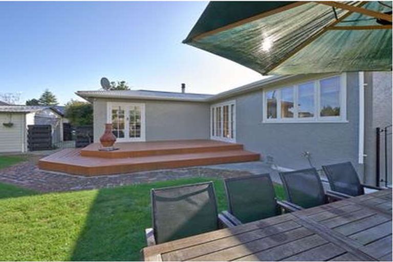 Photo of property in 109 Waterloo Crescent, Hokowhitu, Palmerston North, 4410
